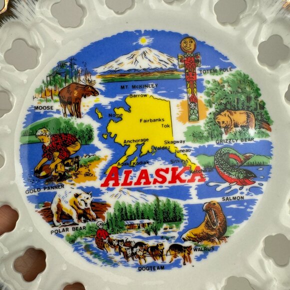 Vtg Alaska USA Souvenir Decorative Plate Dish Gold Accent Imagery Wildlife 7inch - Picture 7 of 12